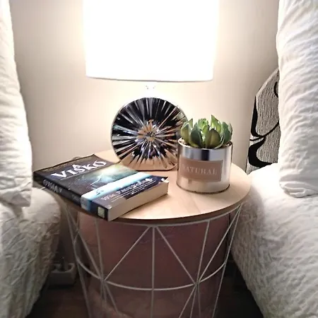 Alom Apartment *